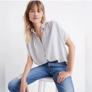 Madewell White and Black Striped Short-Sleeve Button-Down Shirt size XXS